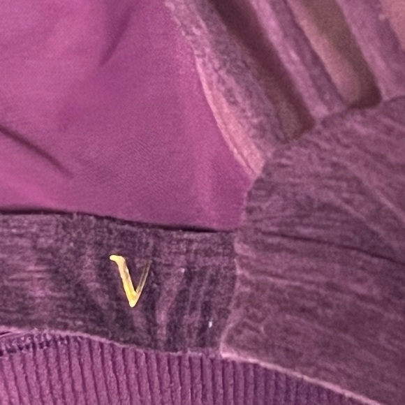 Victoria Secrets Burgundy Crisscross Back Sports Bra - Picture 5 of 6